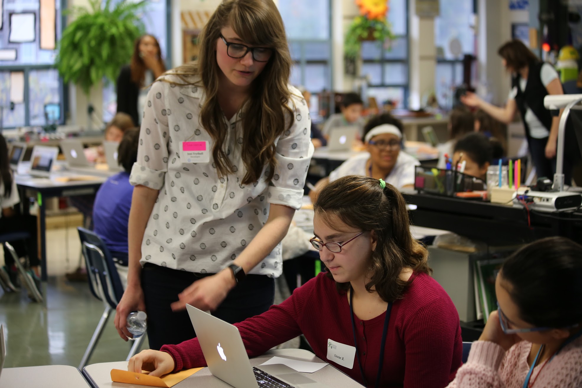 Photo of Joni Trythall teaching